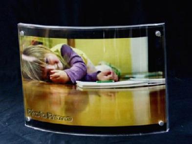Beautiful Shape Clear Acrylic Picture Frames With Reasonable Price